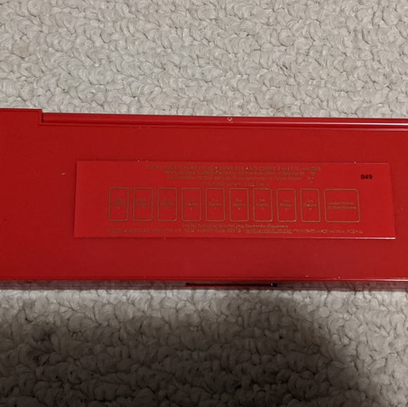 Estée Lauder NUDES palette - Picture 2 of 2